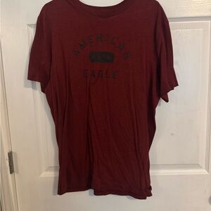 American Eagle Outfitters Men's Burgundy Tee Size Large Tall